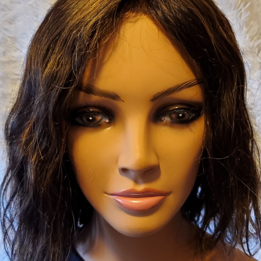 Human hair wig highlighted 12-14 in. Bob